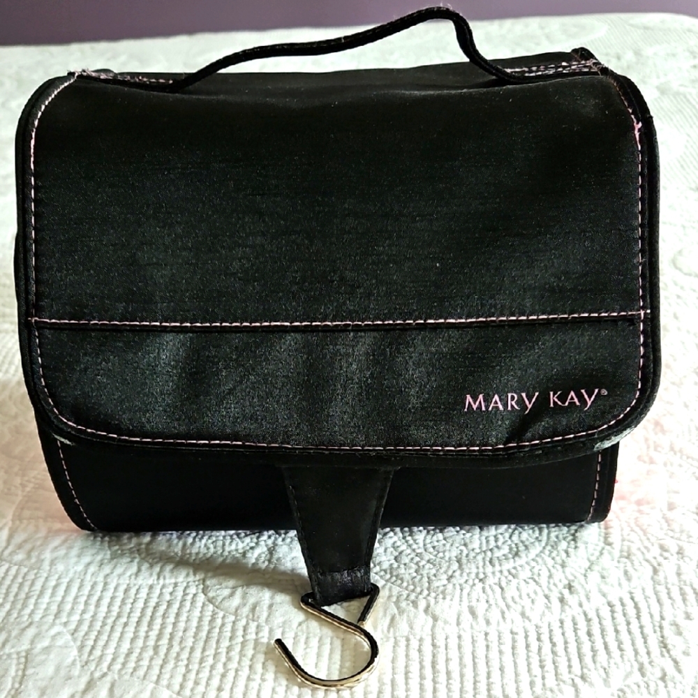 Mary Kay Cosmetic Travel Roll